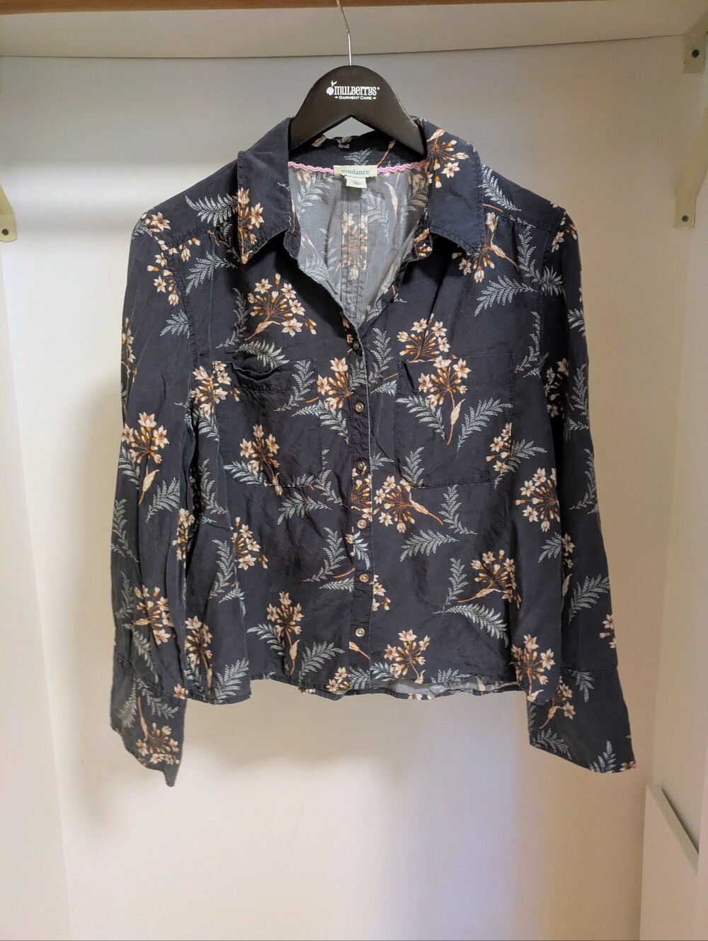 Sundance Navy blue floral print button-down blouse Size Large